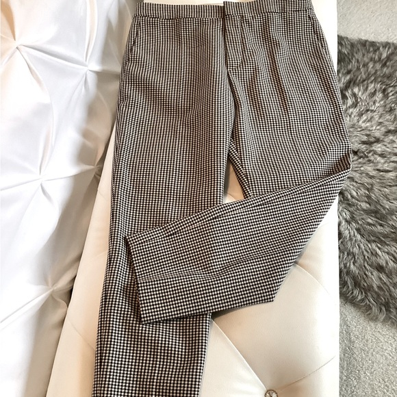 Chloe Silk Blend Houndstooth Ankle Trouser - Picture 4 of 14